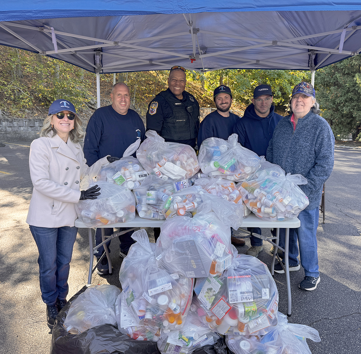 PWWD Commissioner Mindy Germain, PWWD Superintendent Paul Prignano, Port Washington Police District Officer Dwayne McCurty, PWWD Water Servicers Andrew Prignano and Thomas Helfrich, and Chairman David Brackett helped to collect over 500 pounds of unused or expired pharmaceuticals and medications.