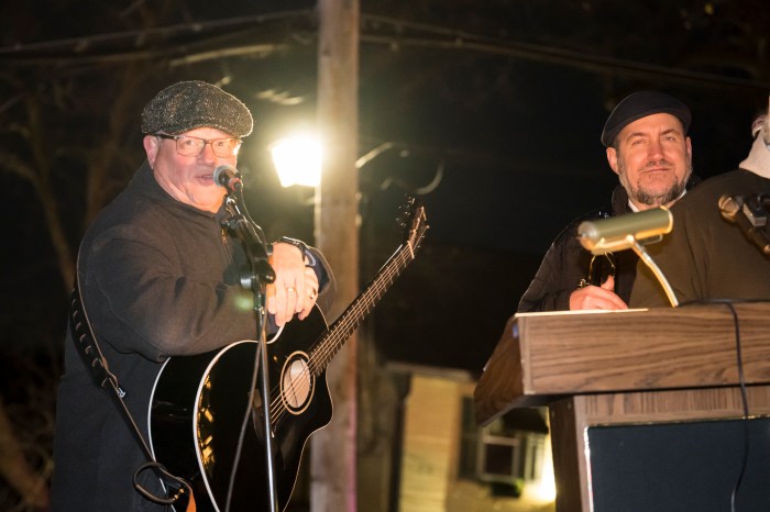 Cantor Barnoy on guitar and Rabbi Bockman on trumpet.