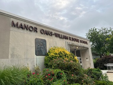 Manor Oaks - William School in New-Hyde Park