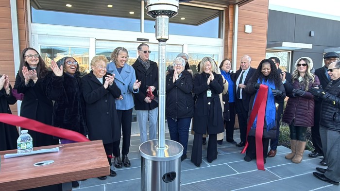 The ribbon-cutting ceremony for the crisis center was held one day before it officially opened.