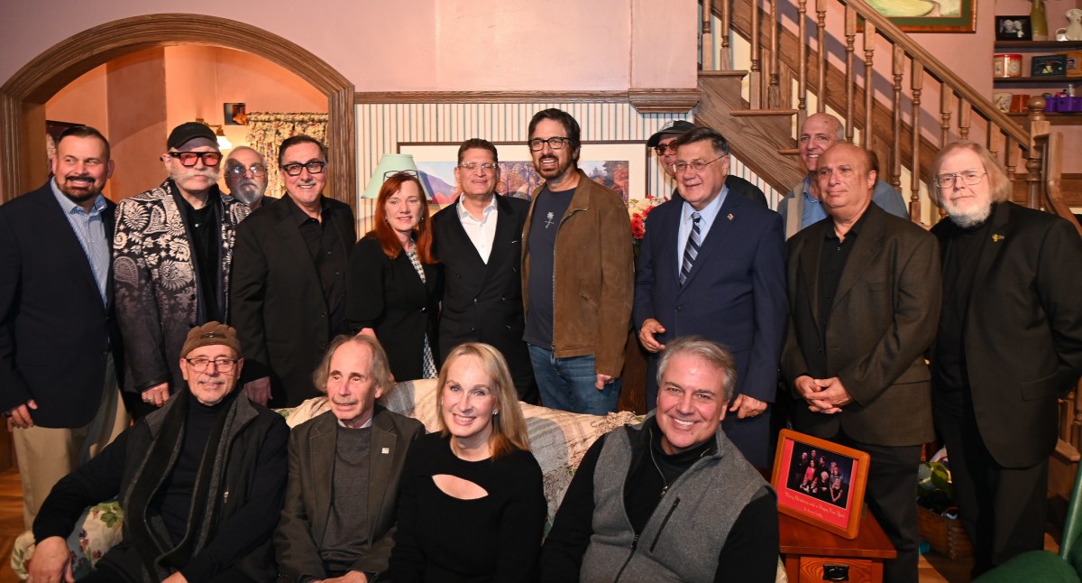 Ray Romano visited the 'Everybody Loves Raymond' 30th anniversary exhibit at the Long Island Entertainment Hall of Fame (LIMEHOF)