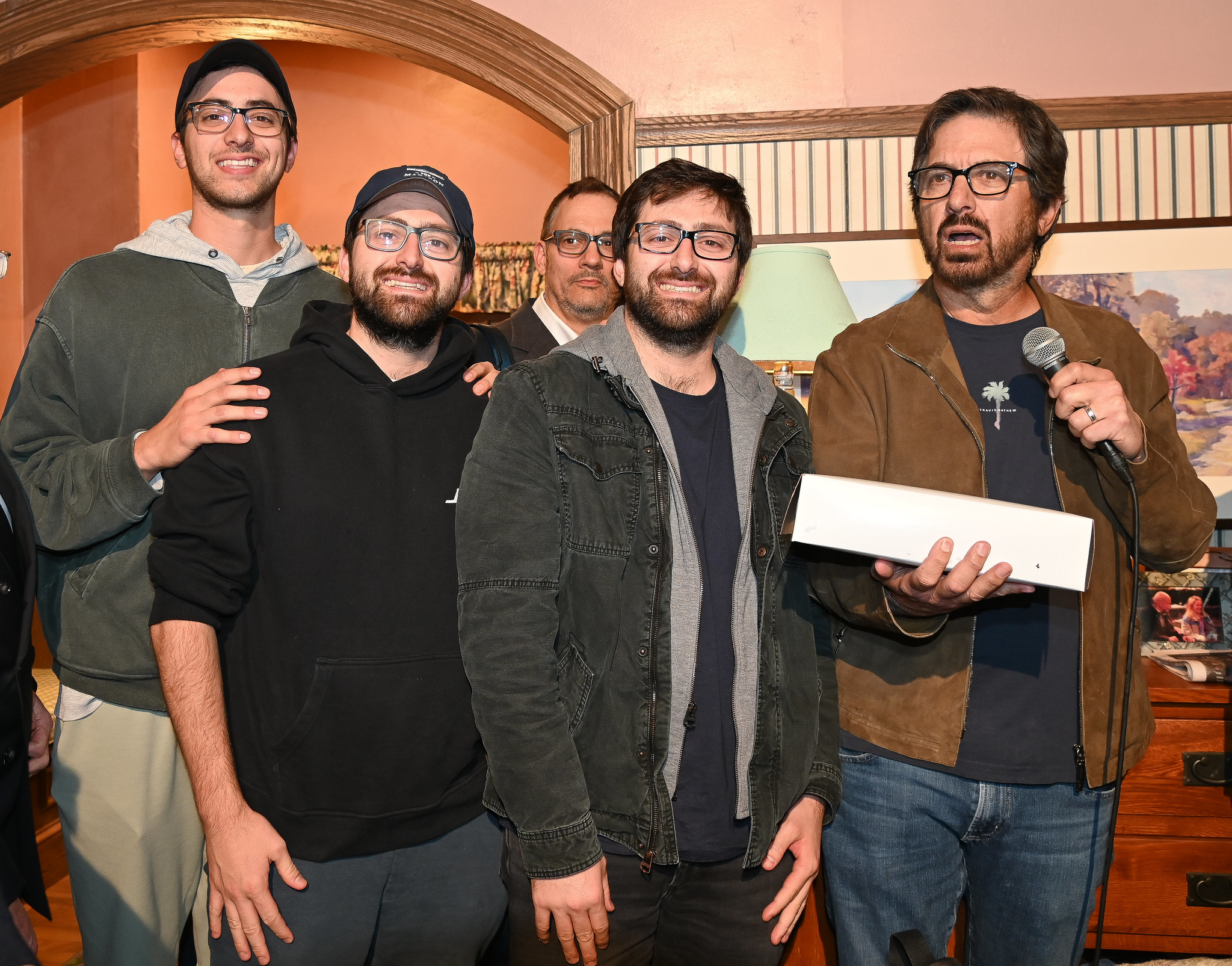 Ray Romano visited the 'Everybody Loves Raymond' 30th anniversary exhibit at the Long Island Entertainment Hall of Fame (LIMEHOF)