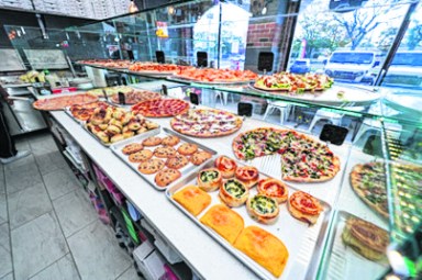 Lucas Pizzeria, a new restaurant on Long Island, serves up classic New York pizza.