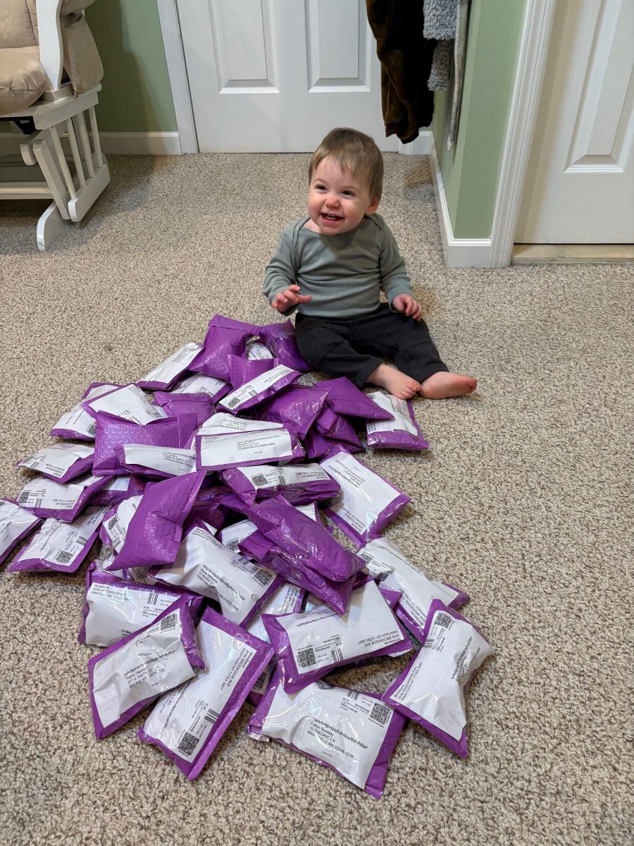 A newly launched Wantagh business called BinkiBands provides solutions for families and babies.