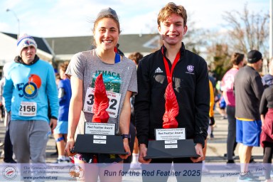 Top female winner, Lola Gitlin and Top male winner, William Schimitisch of the Port Washington Thanksgiving Run 2025.