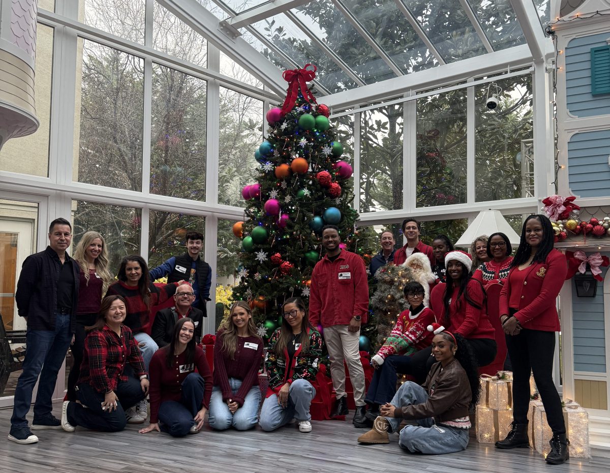 Ronald McDonald House welcomed Macy's team members for holiday decoration