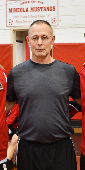 Mineola Public Schools recognizes Mineola High School wrestling head coach Dan Guido on achieving his 400th career victory.