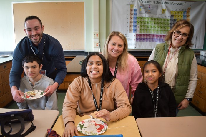 AP students partnered with RISE class for unique holiday event. 