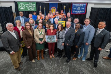 Gov. Kathy Hochul and other labor leaders called out the federal freeze of several offshore wind projects.