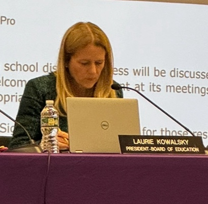 Longtime Oyster Bay East Norwich Central School District Board of Education member Laurie Kowalsky announced that she is stepping down from her role.