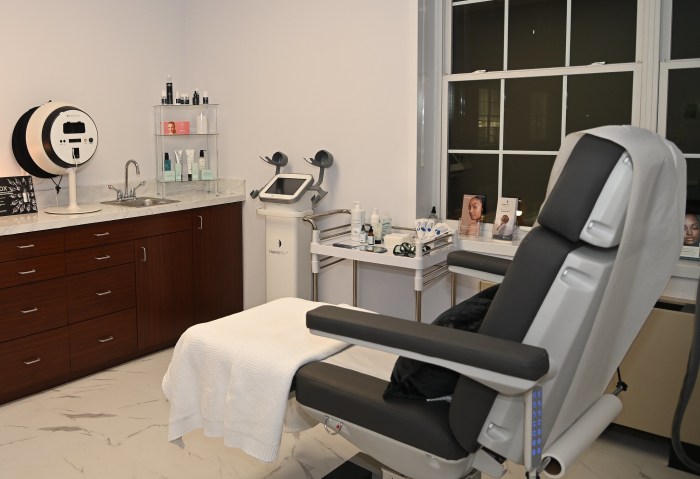 Image 6 Greenberg Cosmetic Surgery and Dermatology Smithtown office grand opening