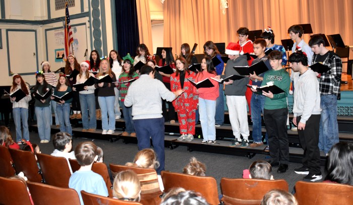 North Shore choir singing during the Sea Cliff Winter Extravaganza. 