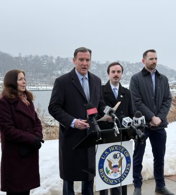 U.S. Rep. Tom Suozzi and environmental leaders called out the federal governments recent deregulatory actions.
