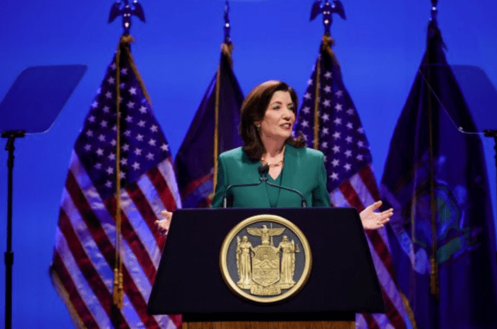 Gov. Kathy Hochul touts endorsements from Long Island Democrats