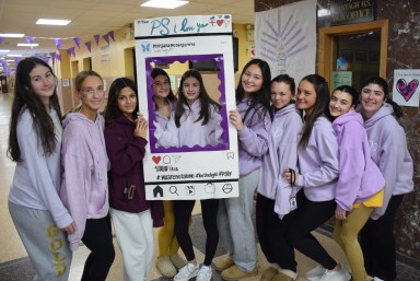 Wantagh High School’s Morgan’s Message club raised awareness about mental health and spread kindness for P.S. I Love You Day.