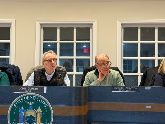 Roslyn Board of Trustees Mayor John Durkin and Deputy Mayor Marshall Bernstein had questions about the proposed Griffin Restaurant. 