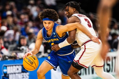 3/10/26 – CAA Final Hofstra vs Monmouth