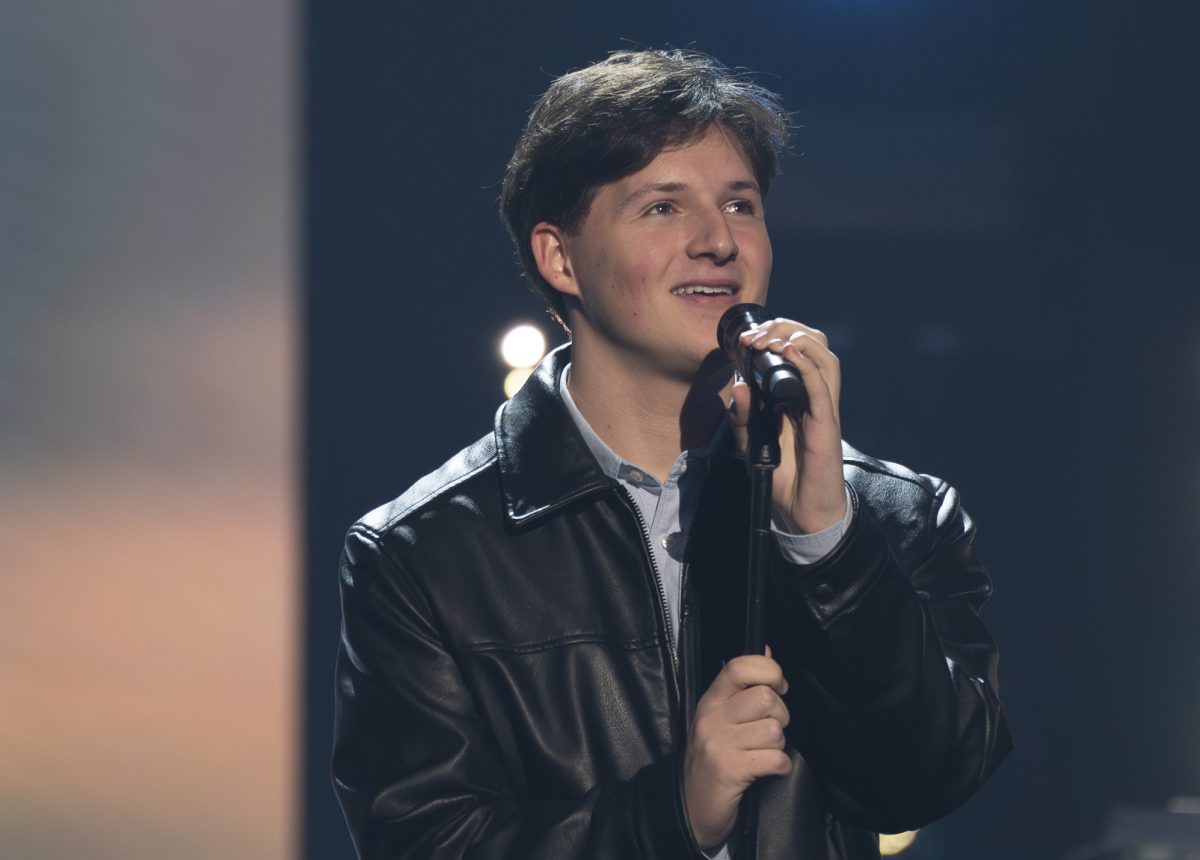 Massapequa Park-native makes top 30 of ‘American Idol’