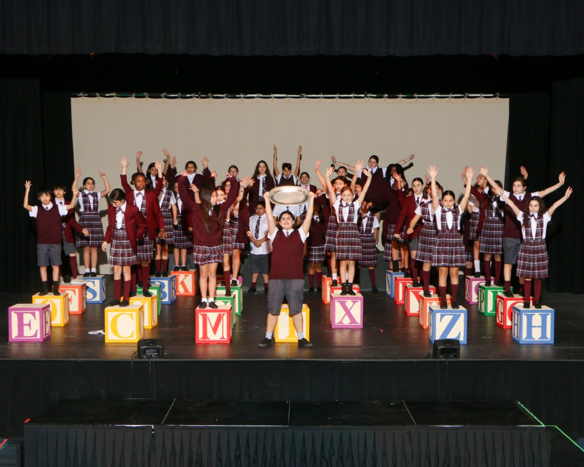 Roslyn Middle School brings “Matilda Jr.” to life on stage