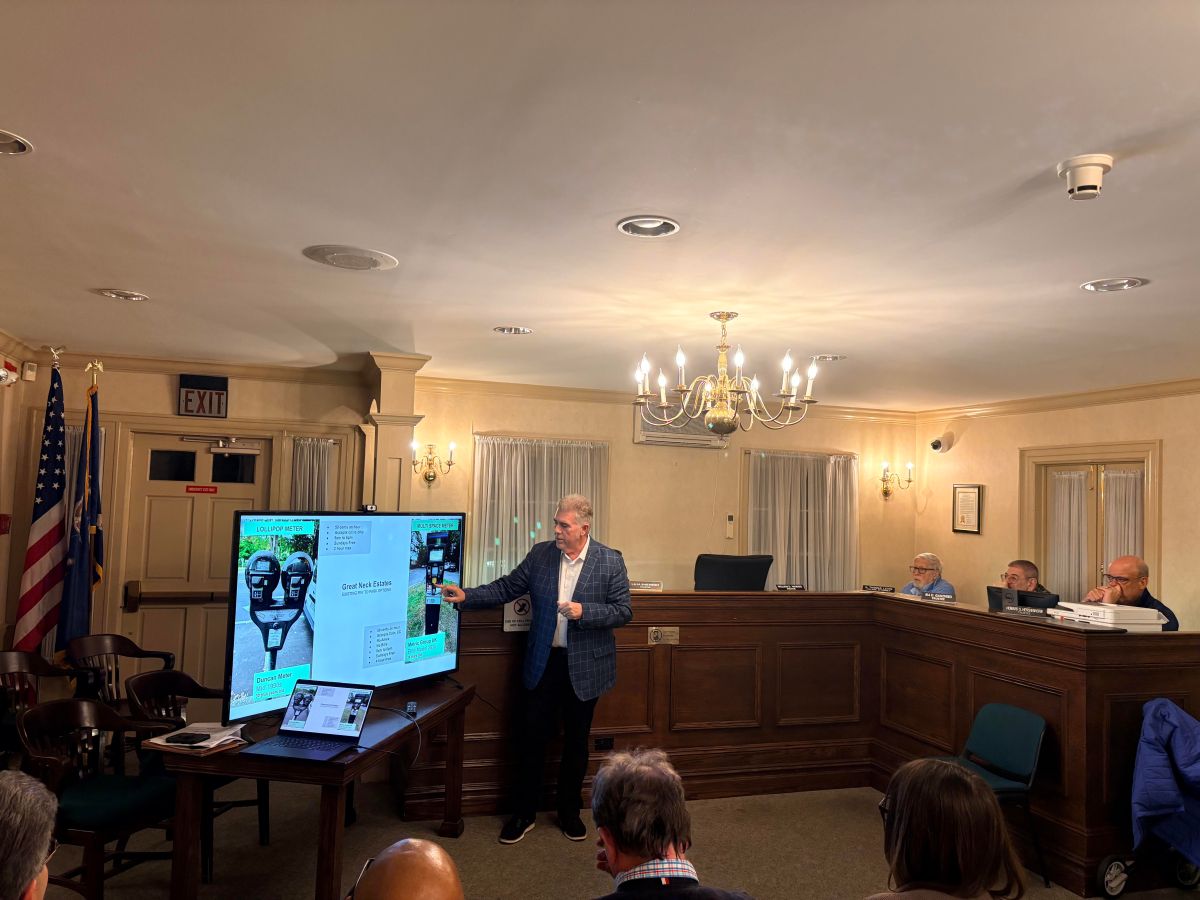 Great Neck Estates eyes digital parking payment system