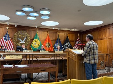 A Syosset resident went back and forth with Oyster Bay Town Supervisor Joseph Saladino about the survey of Stillwell Woods Park and Preserve.
