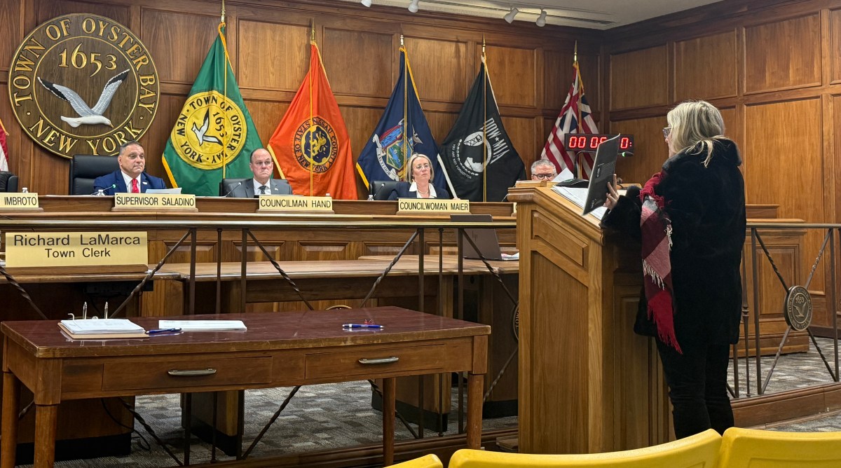 Residents express their concerns to Oyster Bay Town Supervisor Joseph Saladino and town board members over battery energy storage systems and public hearing.