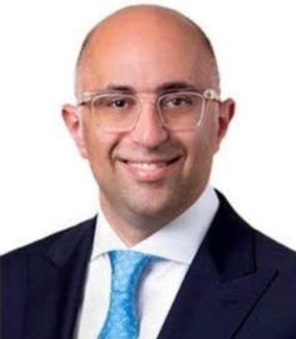 Kambiz Akhavan won Village of Saddle Rock mayoral election.