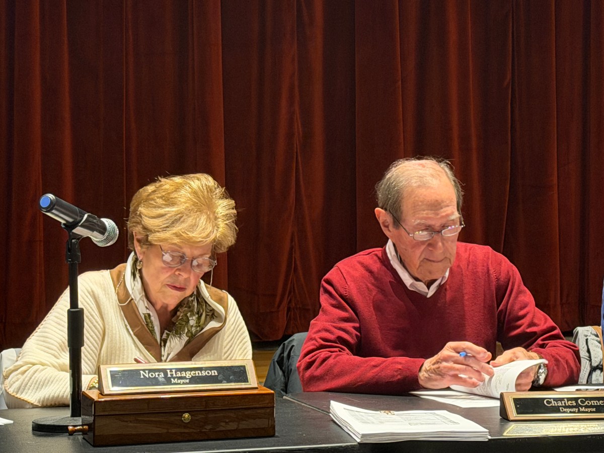 Baxter Estates postpones hearing on proposed Dejana Foundation headquarters