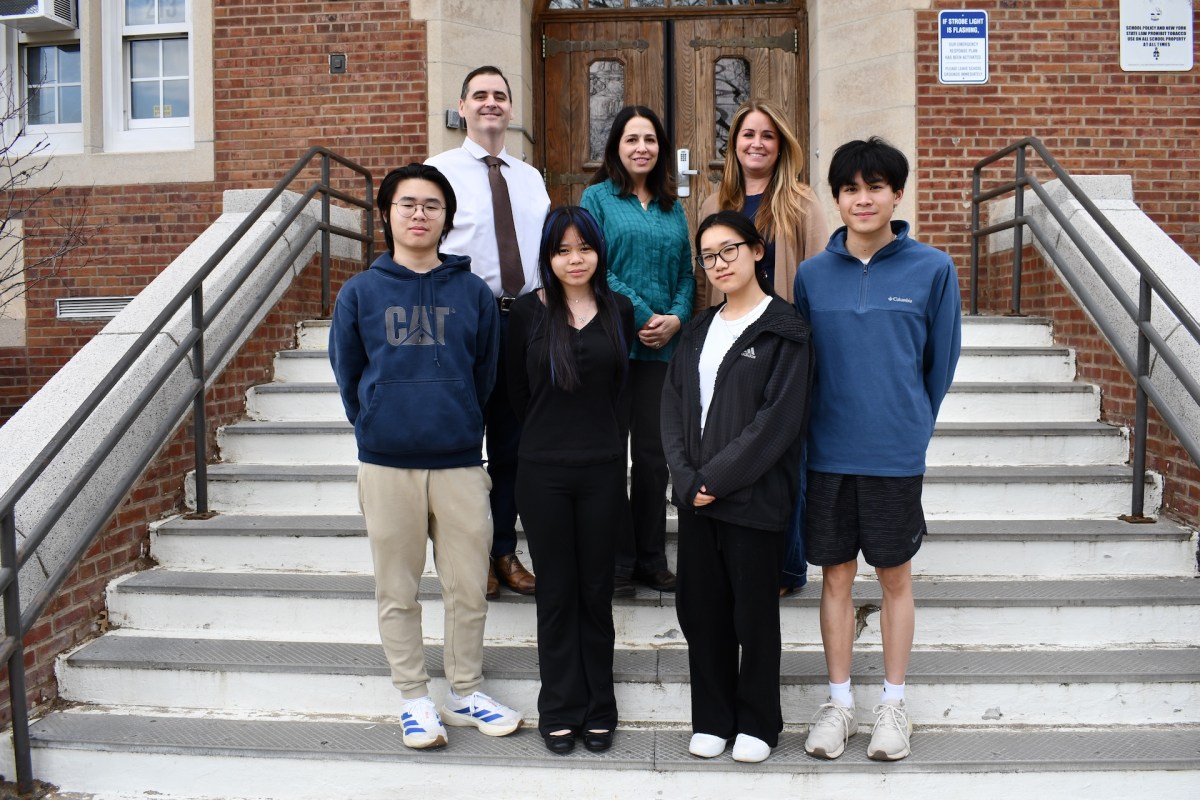 Twenty-four Manhasset High School student-athletes made their postsecondary plans official on March 6 during the school’s annual Athletics Signing Day.