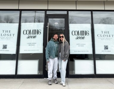 Husband and wife co-owners Spencer and Leah Weinstein, who started The Closet NY online in 2019, are opening their first brick-and-mortar store in Syosset this spring.