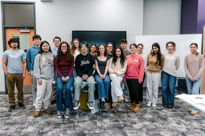 A student ambassador from Yale University visited campus.